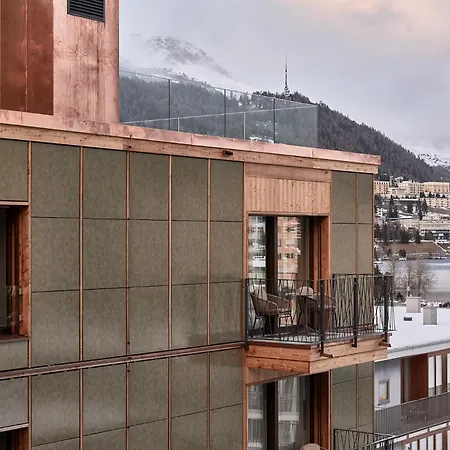 The View Ξενοδοχείο 4*
