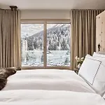 The View Hotel 4*