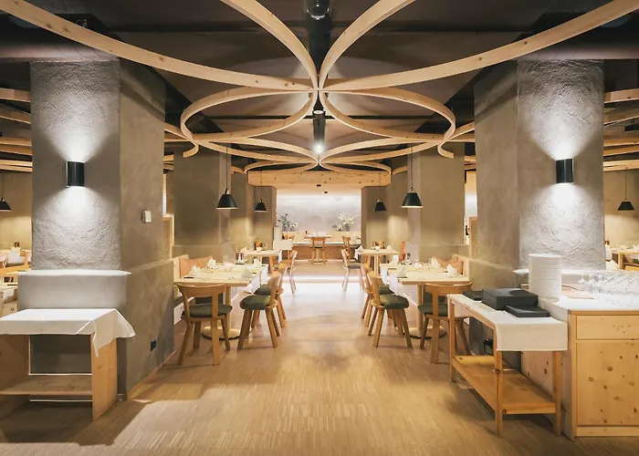 فندق The View 4*